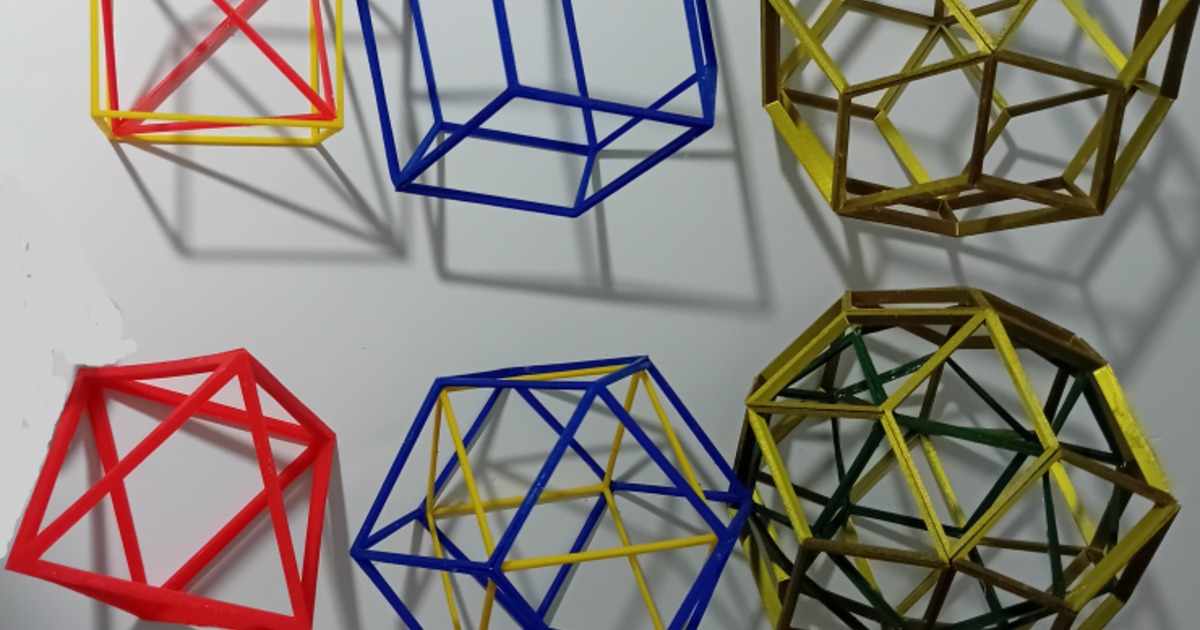 Ilustracja: Analogie i różnice geometrii 2D i 3D  na ekranie GeoGebry.